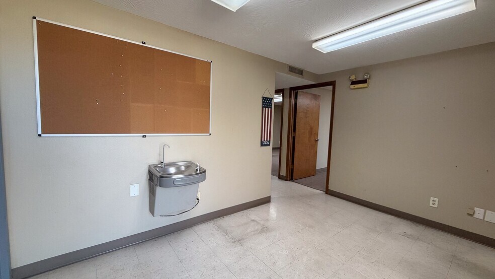 More Photos Of 310 S Union Ave, Springfield Manufacturing For Lease