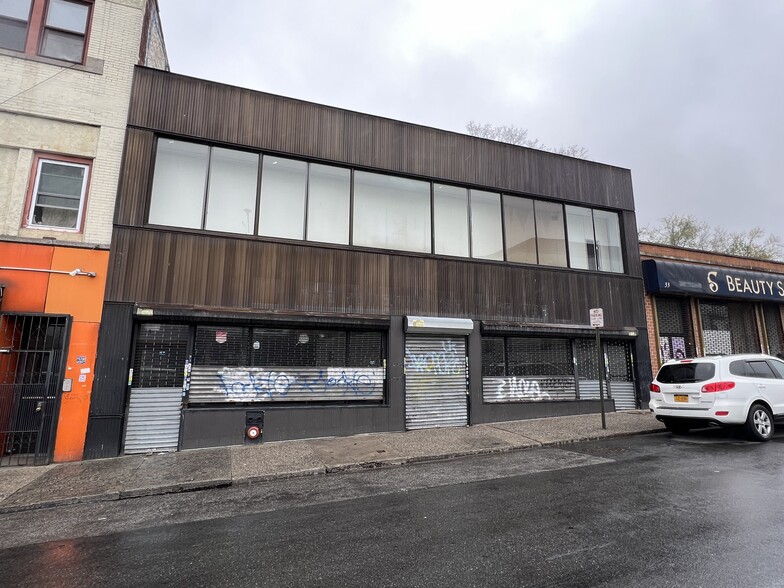 Primary Photo Of 29 Palisade Ave, Yonkers Storefront For Lease