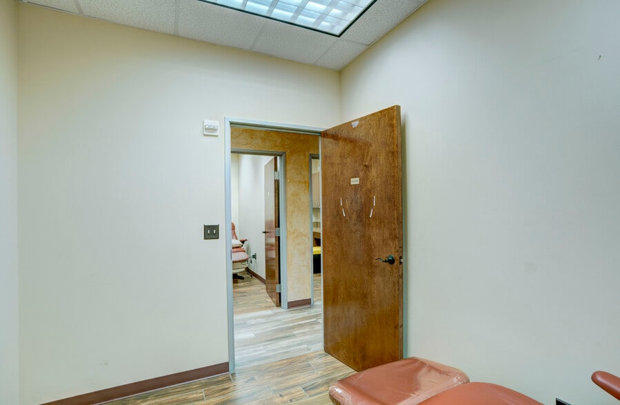More Photos Of 7711 San Jacinto Pl, Plano Medical For Lease
