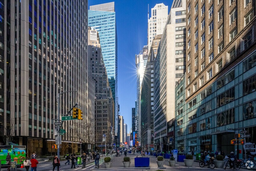 More Photos Of 1430 Broadway, New York Office For Lease