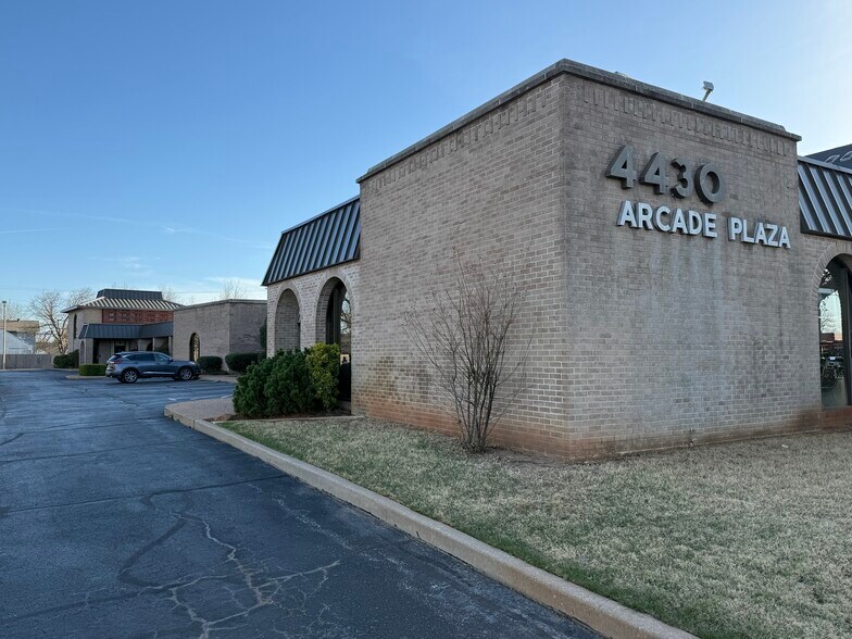 More Photos Of 4430 NW 50th St, Oklahoma City Office For Sale