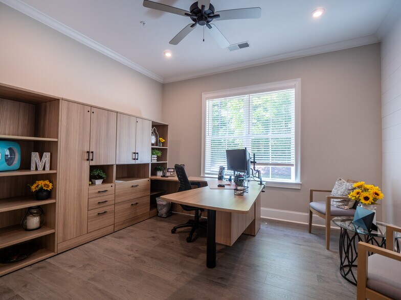 More Photos Of 3957 S Main St, Acworth Office For Sale