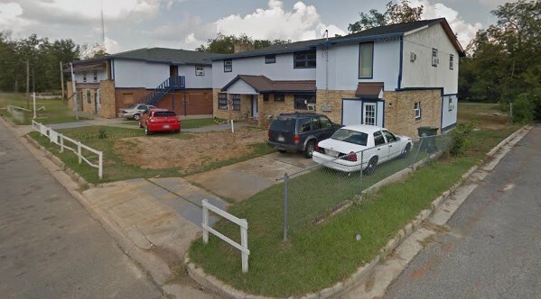 More Photos Of 212 Rayfield Wright St, Fort Valley Apartments For Sale