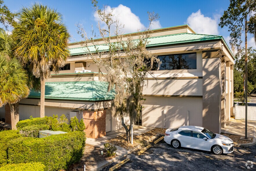 More Photos Of 5642-5652 Meadowlane St, New Port Richey Office For Sale