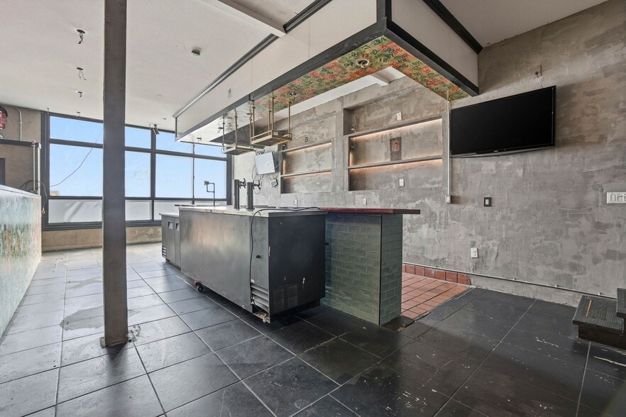 More Photos Of 2368 3rd St, San Francisco Restaurant For Lease