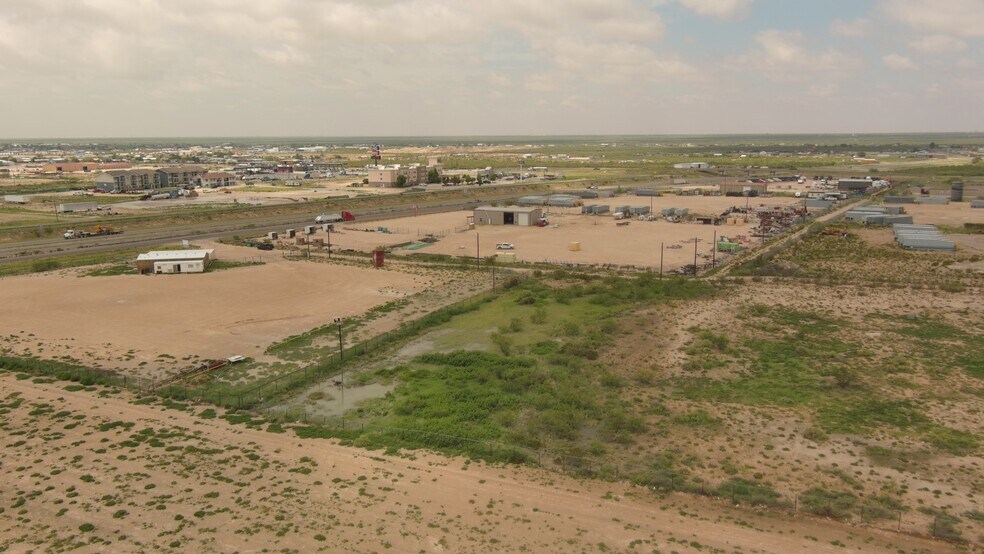 More Photos Of 1401 IH-20, Monahans Land For Sale