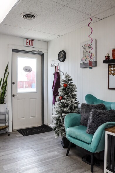 More Photos Of 426 Central Ave, Fairfield Storefront For Sale