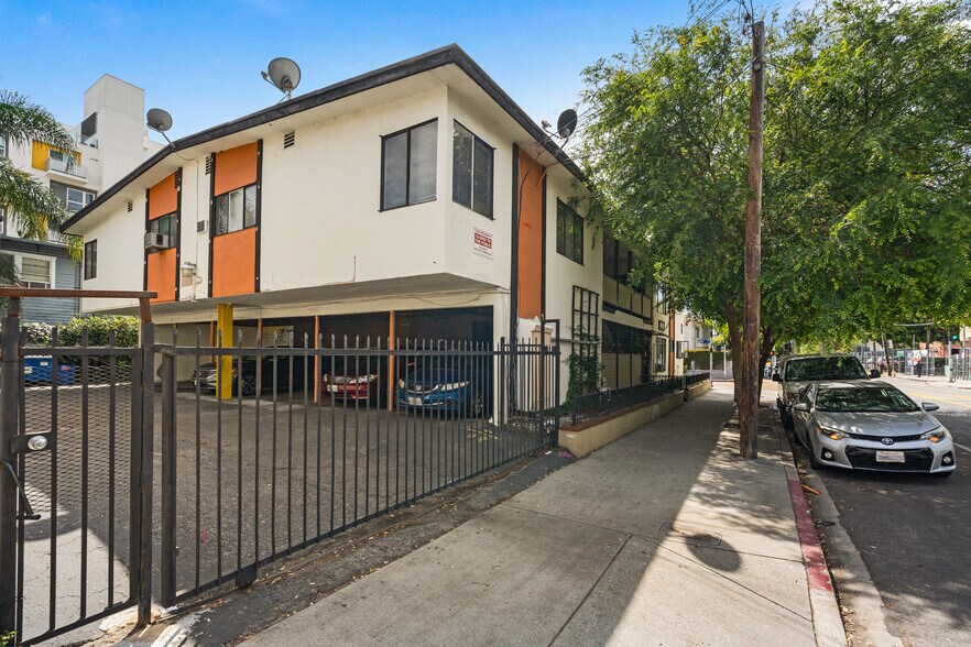 More Photos Of 6610 Selma Ave, Los Angeles Apartments For Sale