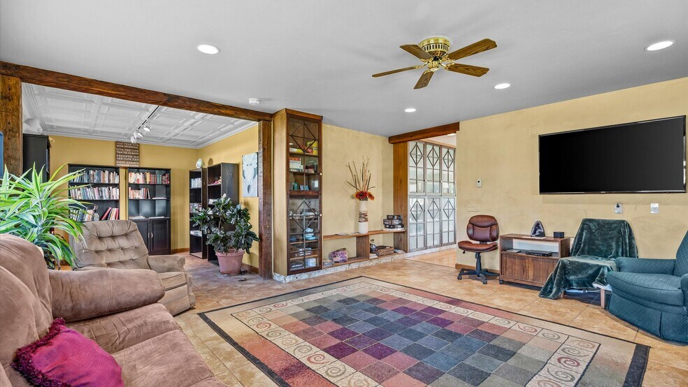 More Photos Of 41990 Cottonwood Creek Rd, Crawford Apartments For Sale