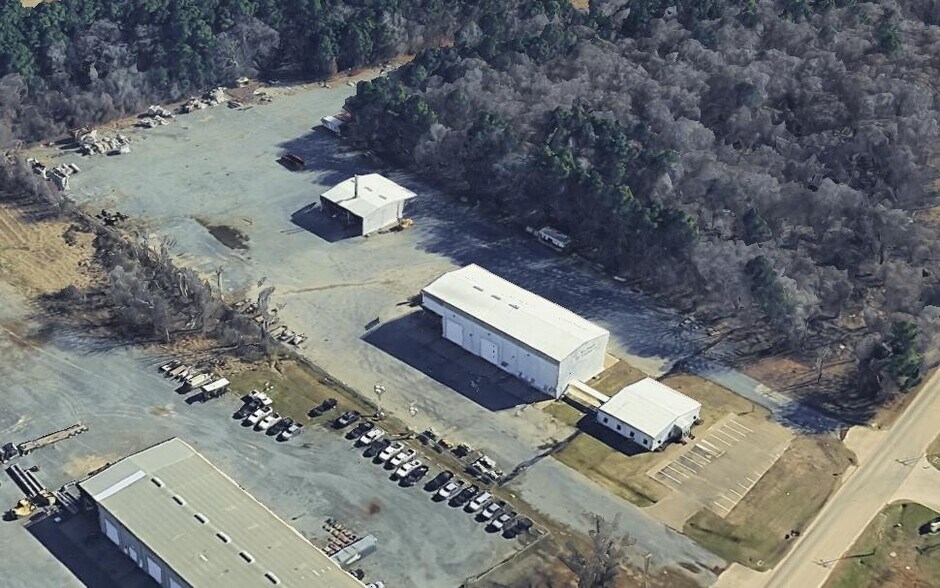 More Photos Of 540-Four S Pine Hill Landfill Rd, Kilgore Light Distribution For Lease