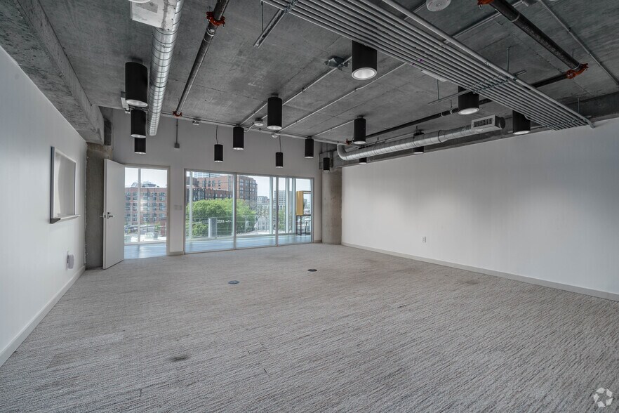 More Photos Of 800 19th Ave South, Nashville Coworking Space