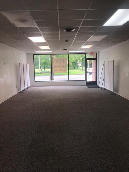 More Photos Of 19005 Mack Ave, Detroit Storefront Retail Office For Lease