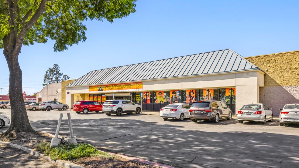 More Photos Of 8001 West Ln, Stockton General Retail For Lease