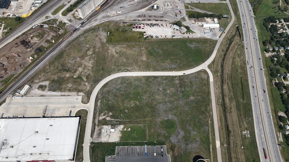 More Photos Of I 135 @ E. 21st St. N., Wichita Land For Sale