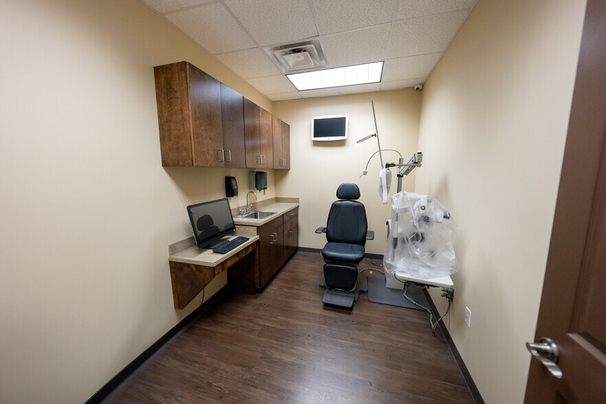 More Photos Of 1900 Golden Springs Rd, Anniston Lodge Meeting Hall For Sale