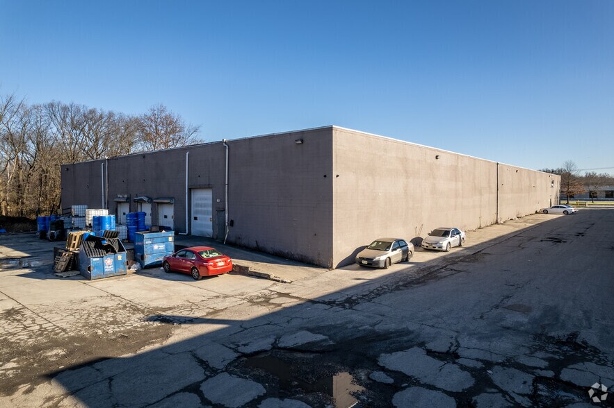 More Photos Of 161 Helen St, South Plainfield Warehouse For Lease