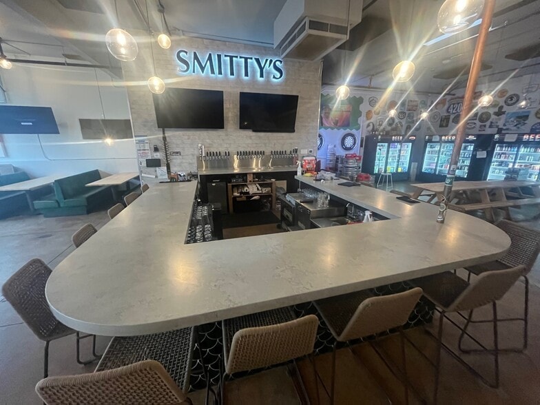 More Photos Of 7712-7718 SE 13th Ave, Portland Storefront For Lease