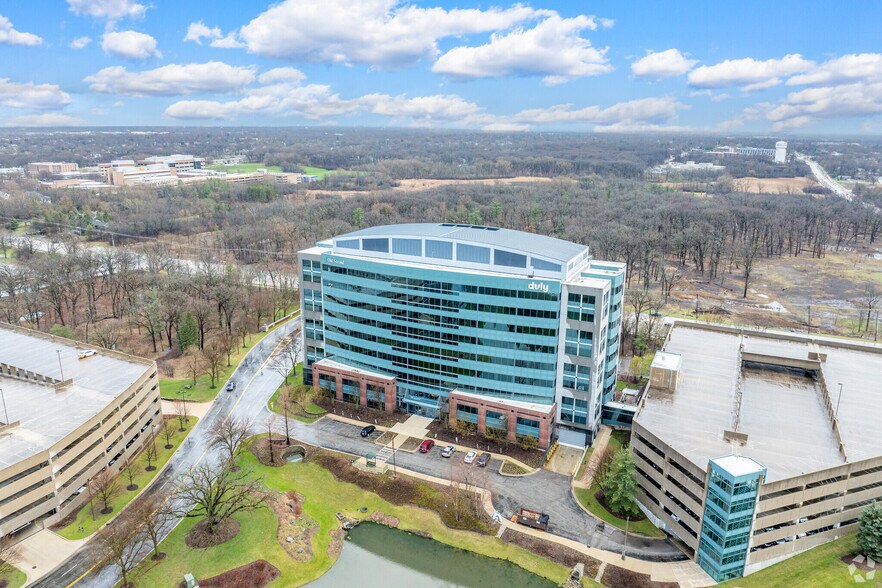 More Photos Of 3010 Highland Pky, Downers Grove Office For Lease