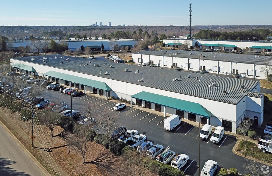 More Photos Of 2201 Brentwood Rd, Raleigh Light Distribution For Lease