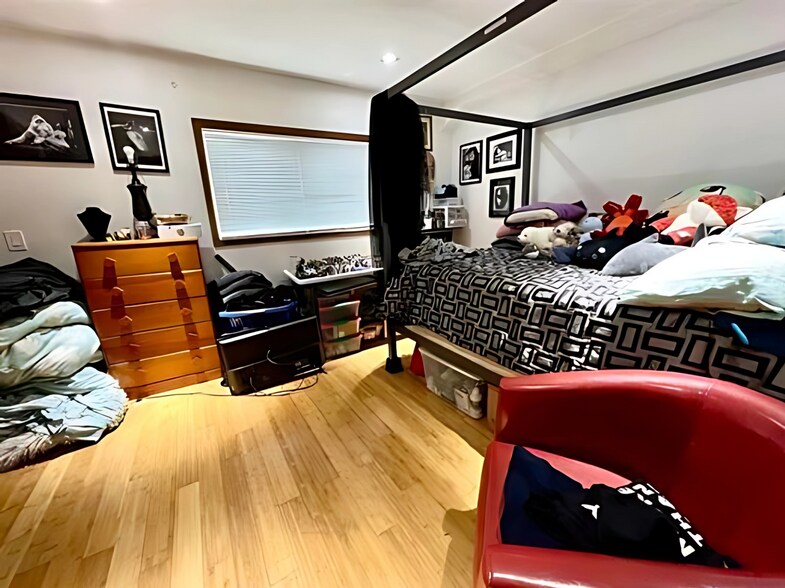 More Photos Of 9000 Stephen Richards Memorial Dr, Juneau Apartments For Sale