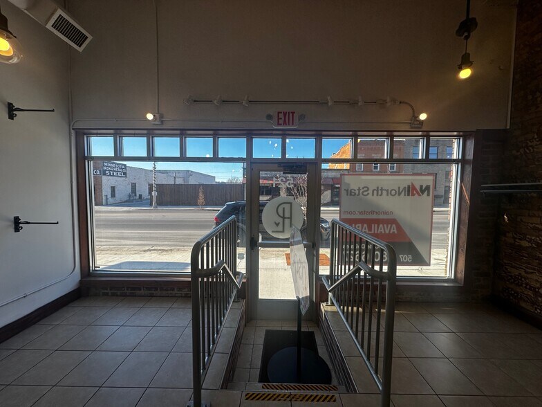 More Photos Of 521-523 N Riverfront Dr, Mankato Storefront Retail Office For Lease