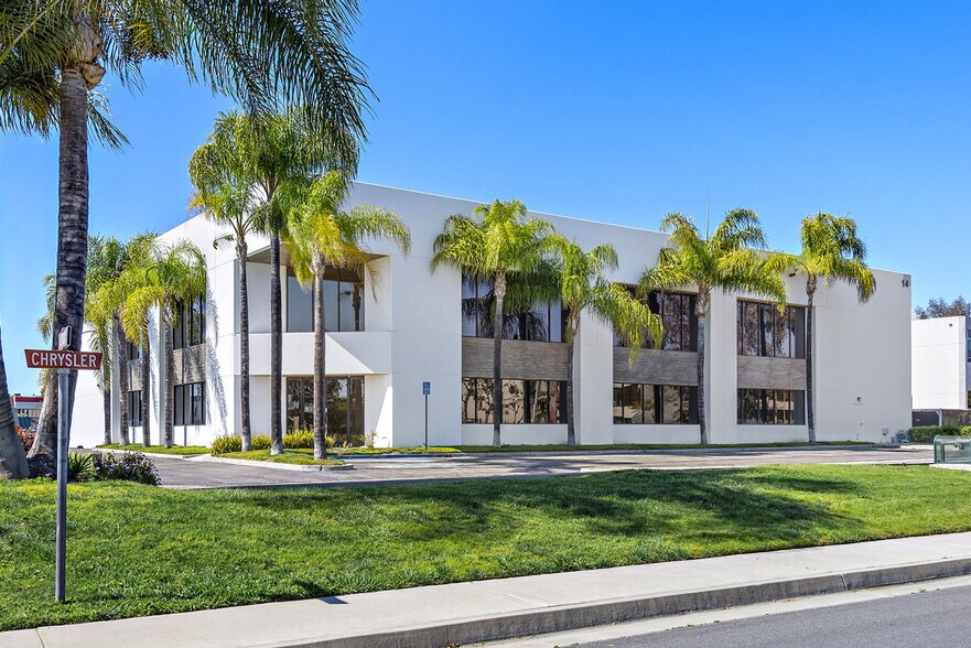More Photos Of 14 Chrysler, Irvine Manufacturing For Lease