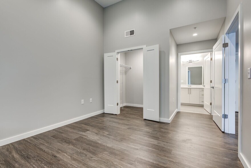 More Photos Of 490 Broadway St, Buffalo Apartments For Lease