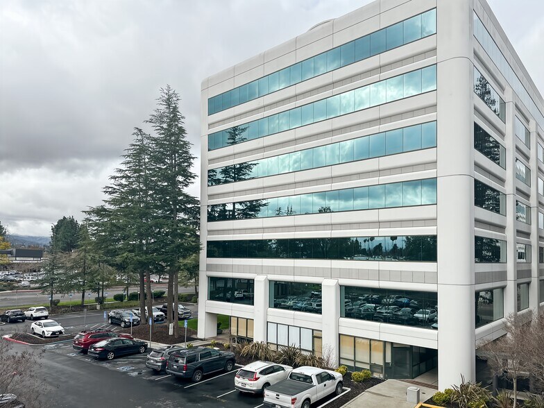 More Photos Of 1320 Willow Pass Rd, Concord Coworking Space