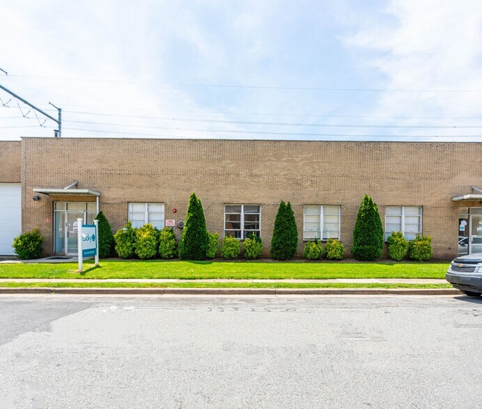 More Photos Of 312 Cox St, Roselle Manufacturing For Lease
