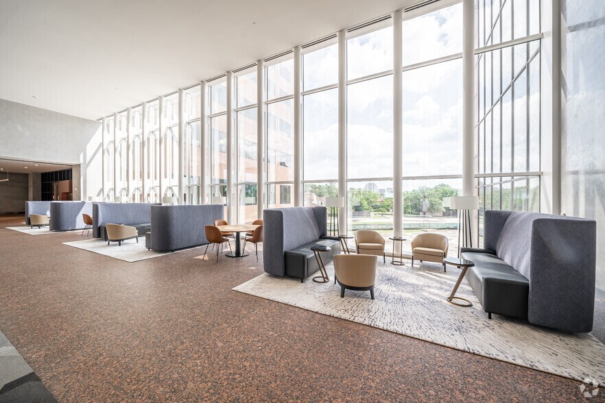 More Photos Of 5555 San Felipe St, Houston Office For Lease