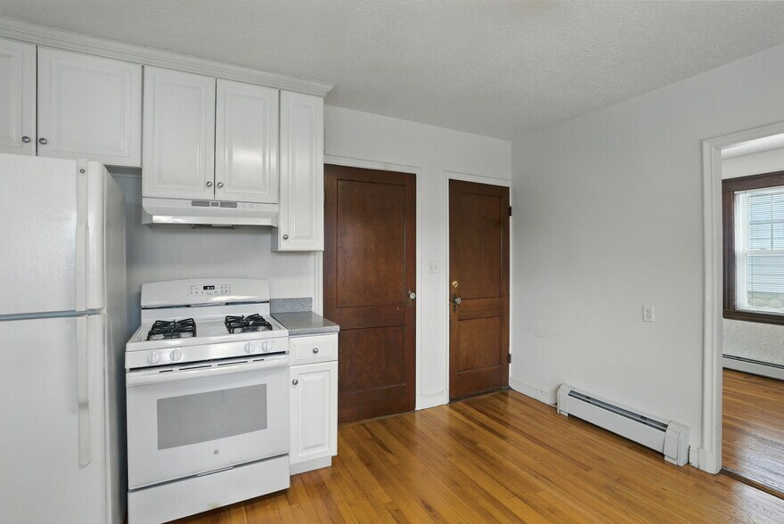 More Photos Of 177-179 Massachusetts Ave, North Andover Apartments For Sale