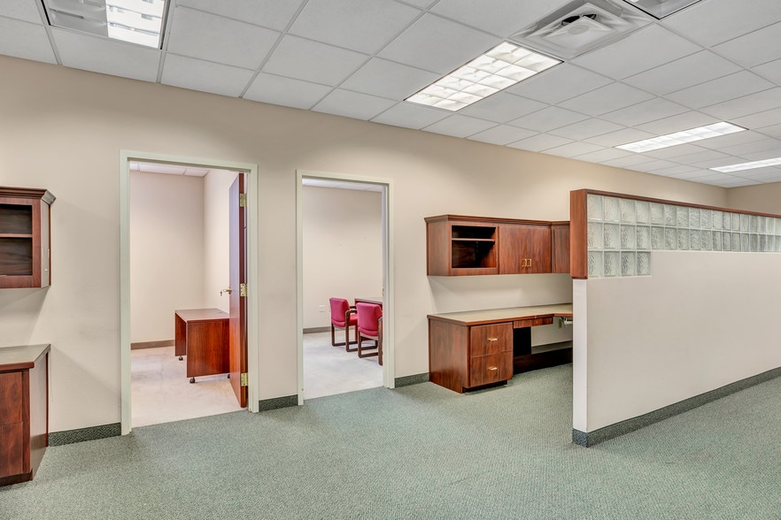 More Photos Of 437 N Magnolia Ave, Orlando Loft Creative Space For Sale