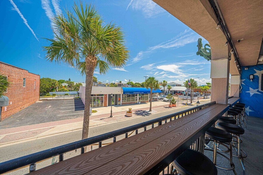More Photos Of 415 Main St, Daytona Beach Restaurant For Sale