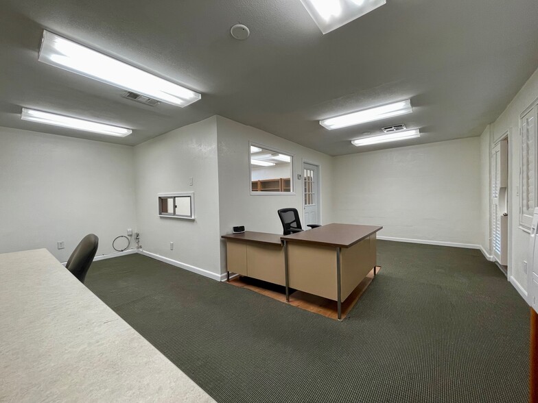 More Photos Of 821 Main St, El Cajon Office For Lease