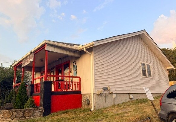 More Photos Of 913 Gallatin Ave, Nashville Office For Lease