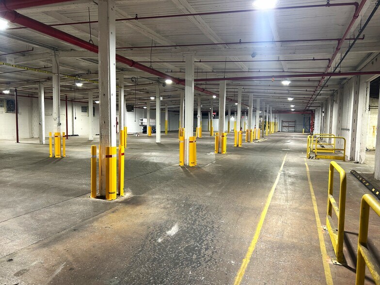 More Photos Of 738 W Cypress St, Kennett Square Manufacturing For Lease