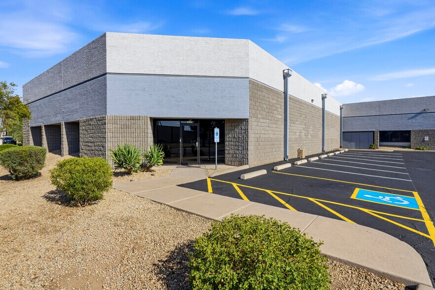 More Photos Of 3745 E Wier Ave, Phoenix Warehouse For Lease