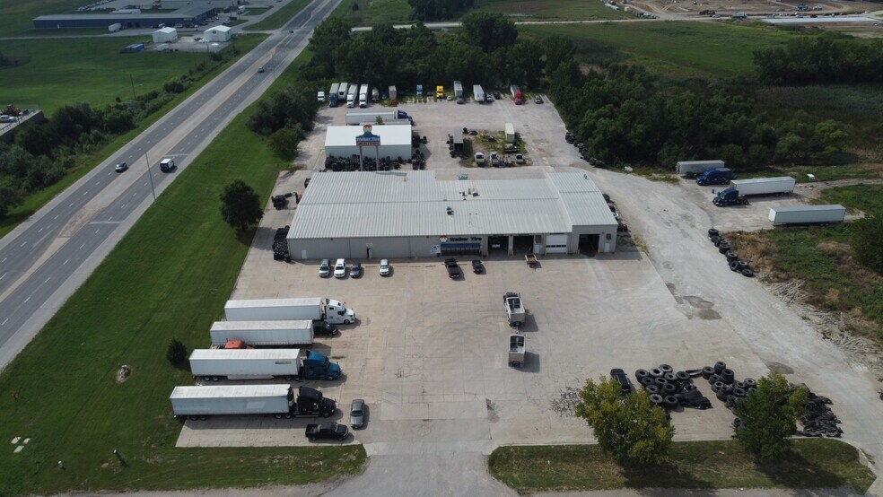 More Photos Of 5535 Arbor Rd, Lincoln Industrial For Sale