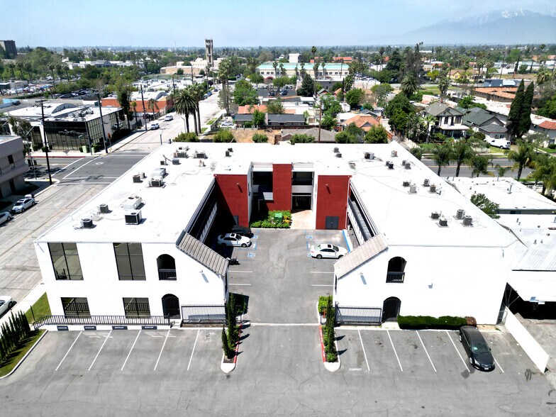 More Photos Of 715 N Arrowhead Ave, San Bernardino Coworking Space