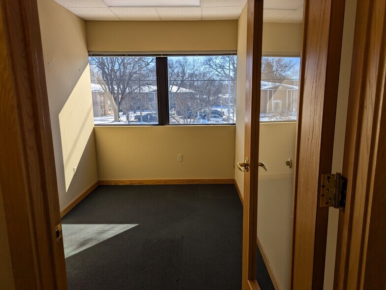 More Photos Of 4706 Cottage Grove Rd, Madison Medical For Lease