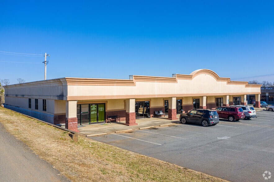 Primary Photo Of 4630 W Hwy 74, Monroe Storefront Retail Office For Lease