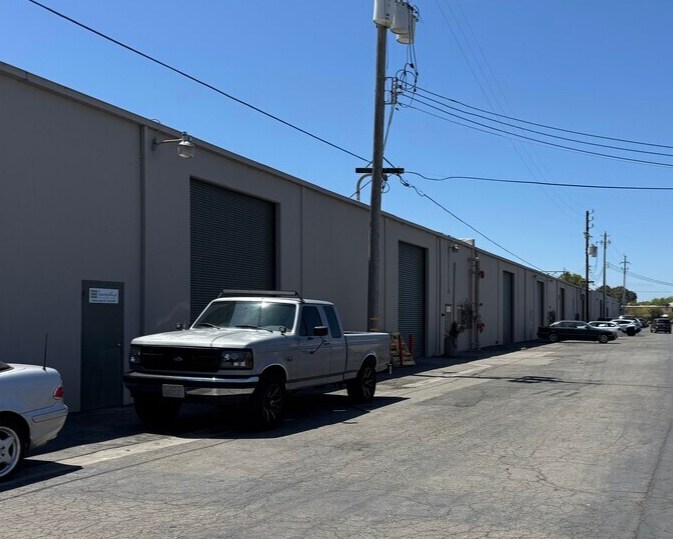 More Photos Of 30540-30544 Union City Blvd, Union City Warehouse For Sale