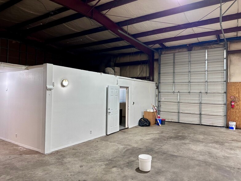 More Photos Of 7206 NE 37th Ave, Vancouver Industrial For Lease