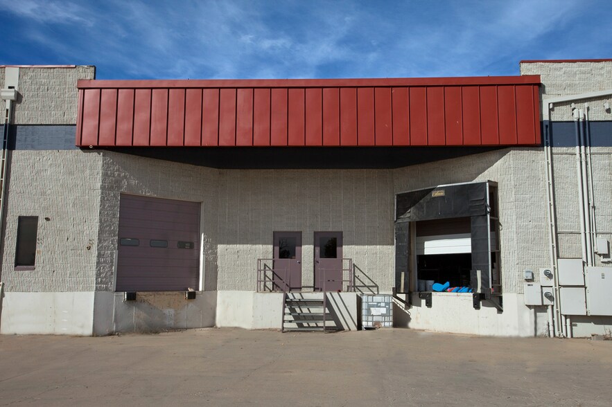 More Photos Of 740 S Pierce Ave, Louisville Manufacturing For Lease