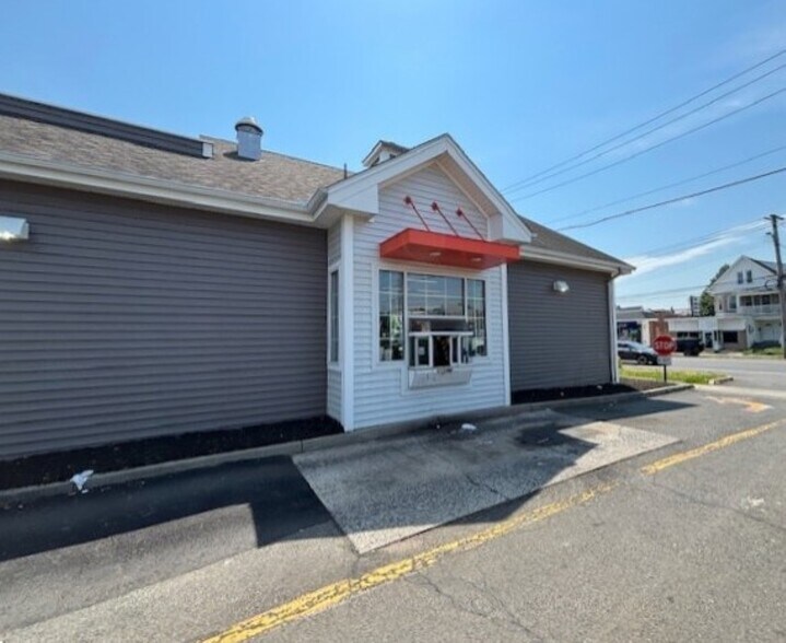 More Photos Of 1389 & 1399 Dixwell Ave, Hamden General Retail For Sale