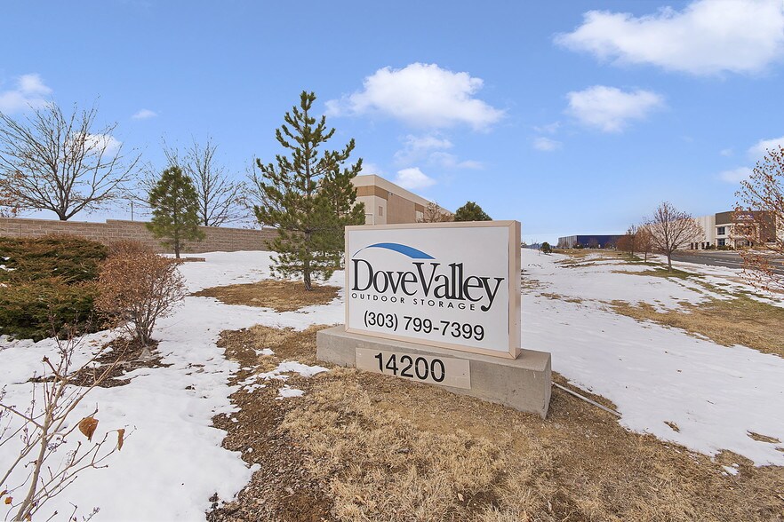 More Photos Of 14200 E Otero Ave, Englewood Self Storage For Sale