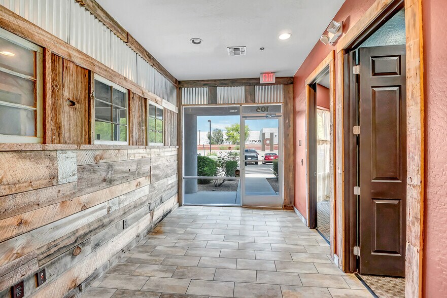 More Photos Of 4521 E Jensen St, Mesa Light Manufacturing For Lease