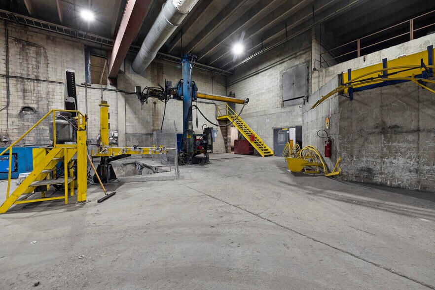More Photos Of 805 Boul Alphonse-Deshaies, Bécancour Industrial For Sale