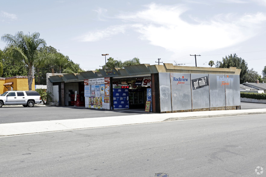 Primary Photo Of 2350 W Whittier Blvd, La Habra Convenience Store For Lease