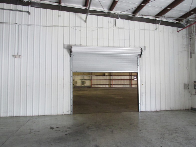 More Photos Of 8409 W Crystal St, Crystal River Manufacturing For Sale